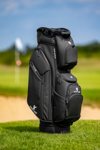 Golf Trolleys und Golf Bags